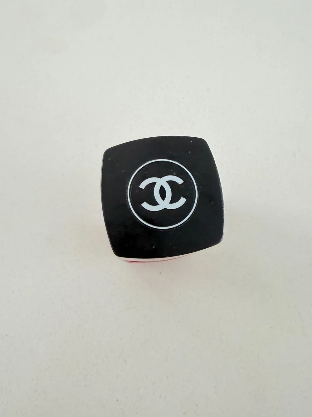 CHANEL Le Vernis Nail Colour 08 Pirate - Bright Red